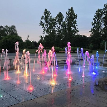 4 Pokoje, Oddzielne Biuro Do Pracy, Kominek, Klimatyzacja, Idealne Dla Rodzin Z Dziecmi, Przy Parku Na Wyspie Pila Bagian luar foto