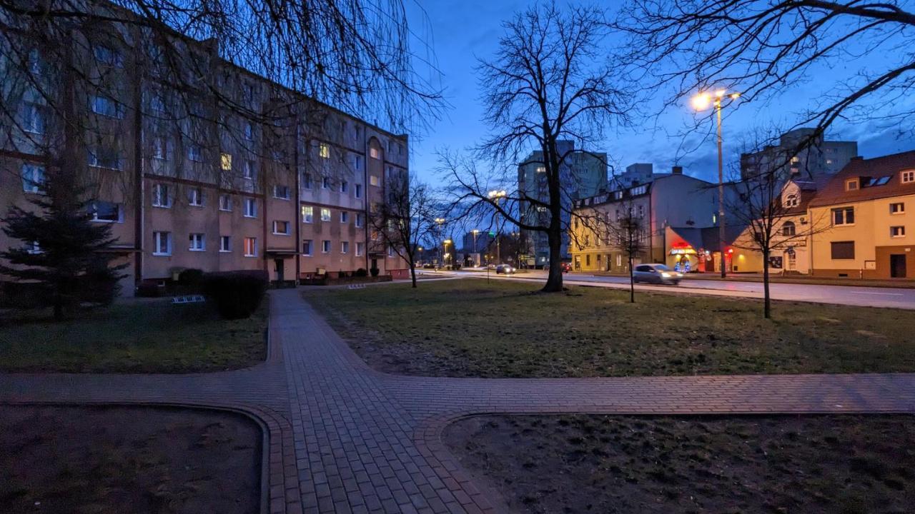 4 Pokoje, Oddzielne Biuro Do Pracy, Kominek, Klimatyzacja, Idealne Dla Rodzin Z Dziecmi, Przy Parku Na Wyspie Pila Bagian luar foto